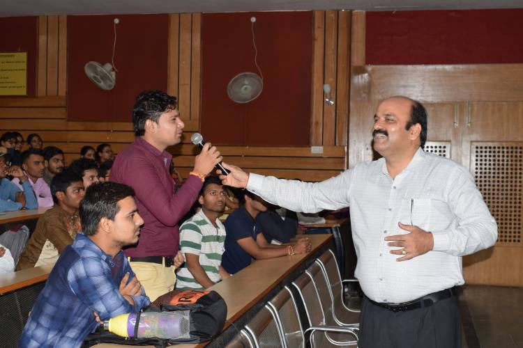 Guest lecture at Anand College of Pharmacy as a part of Induction Program for new entrants